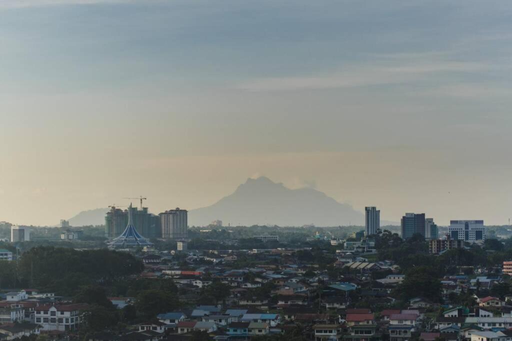 Jazz Suites 1 Vivacity Kuching Exterior photo
